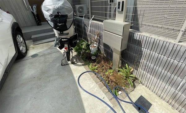 大阪府寝屋川市・S様邸 コンクリート舗装 前庭の防草がしたい