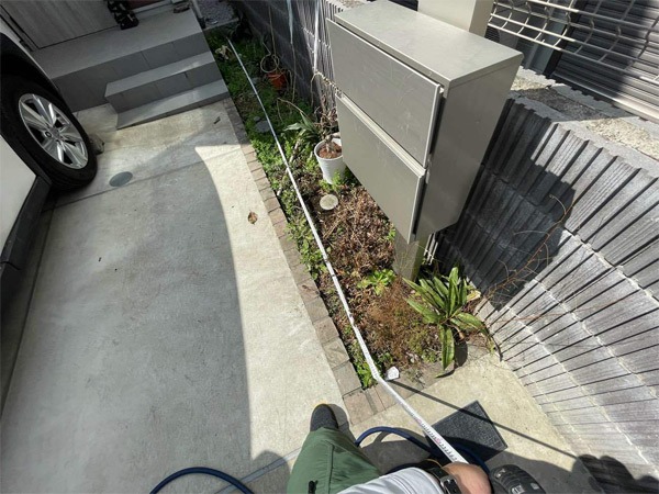 大阪府寝屋川市・S様邸 コンクリート舗装 前庭の防草がしたい
