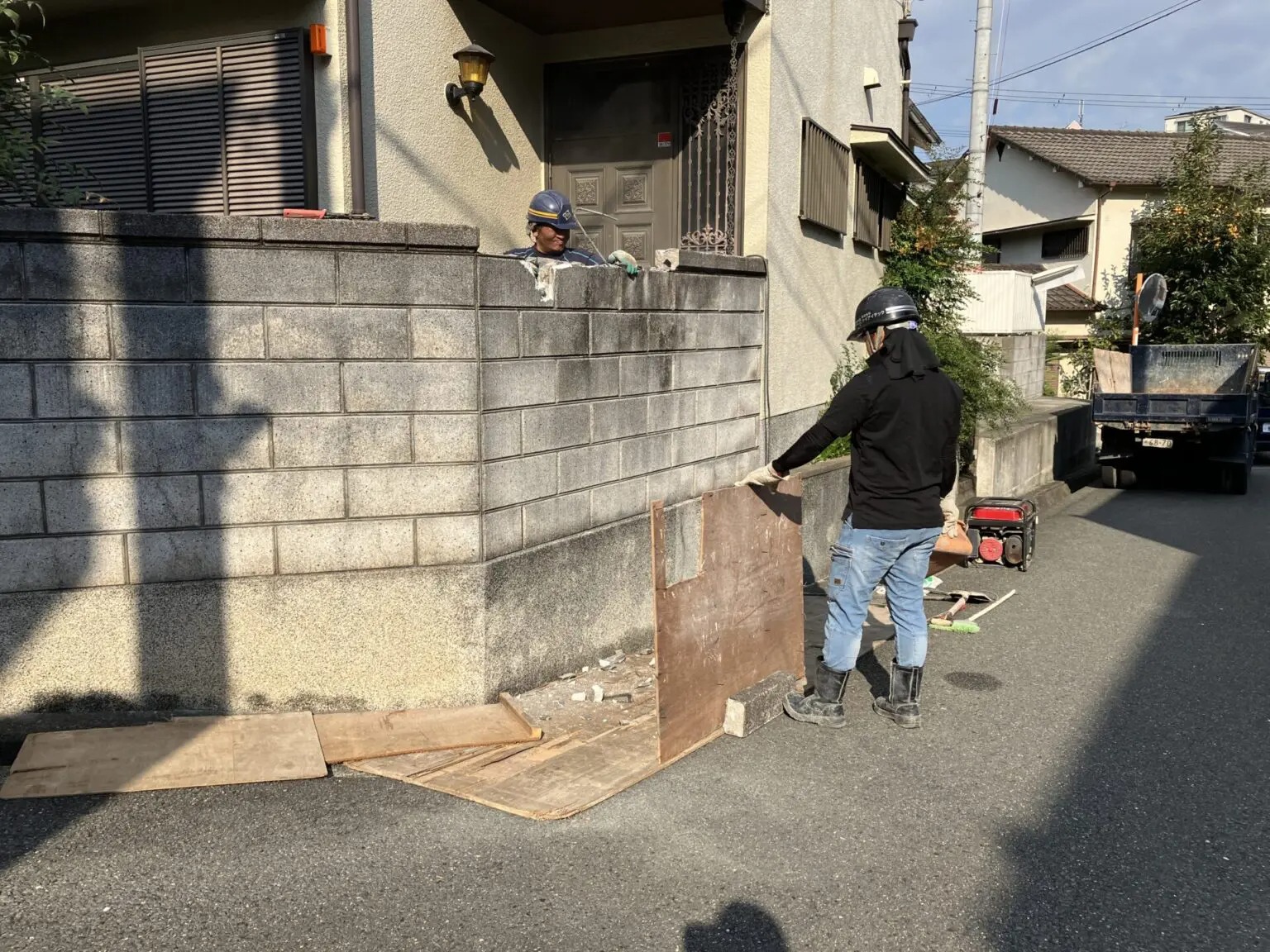 大阪府吹田市朝日が丘町 ガレージ改修 外構工事