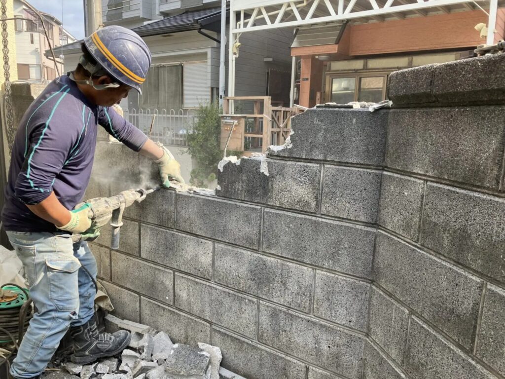 大阪府吹田市朝日が丘町 ガレージ改修 外構工事