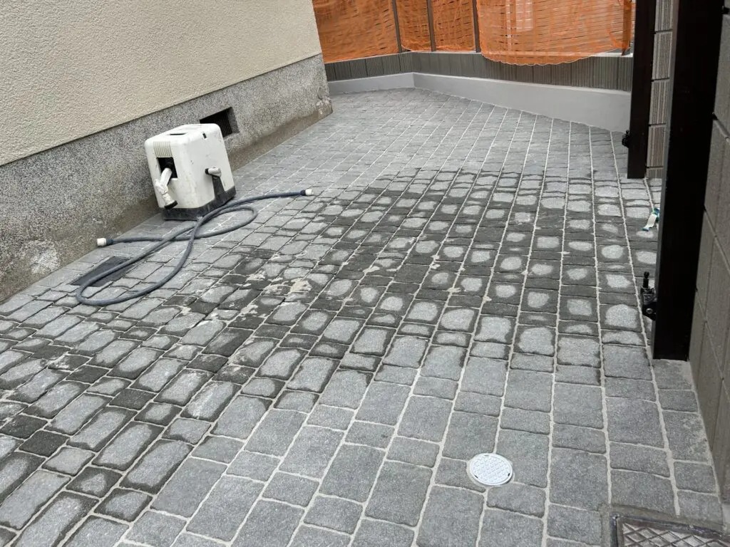 大阪府吹田市朝日が丘町 ガレージ改修 外構工事
