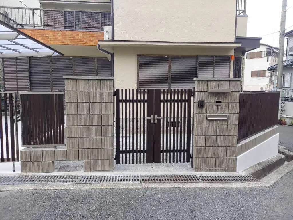 大阪府吹田市朝日が丘町 ガレージ改修 外構工事