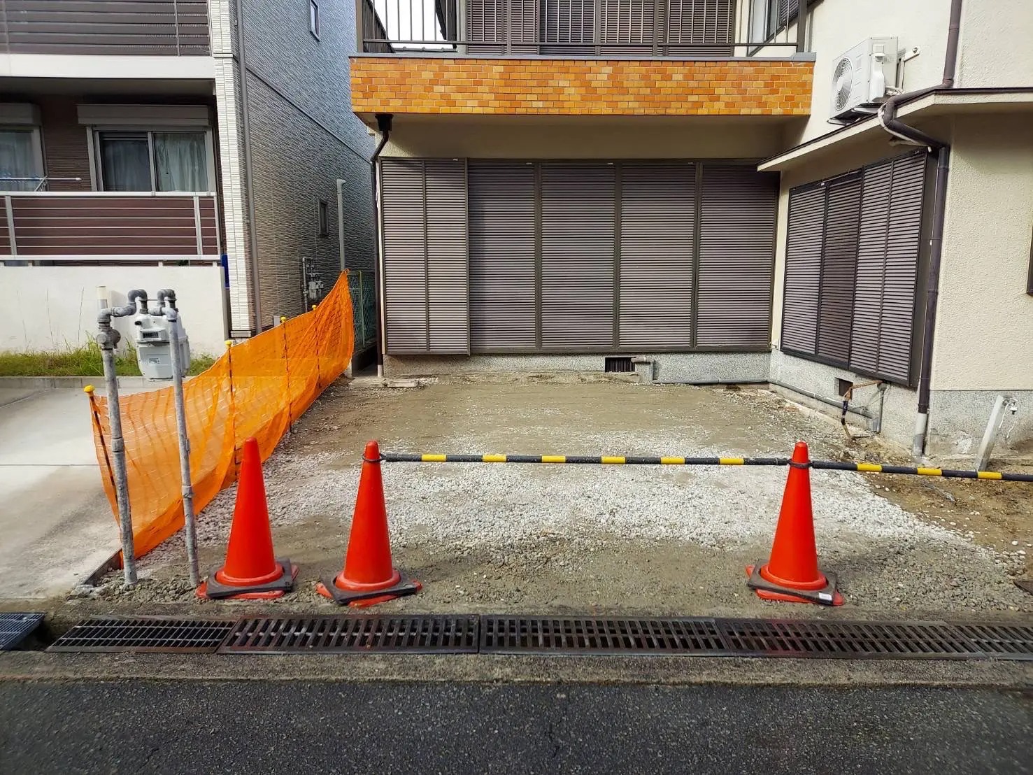 大阪府吹田市朝日が丘町 ガレージ改修 外構工事