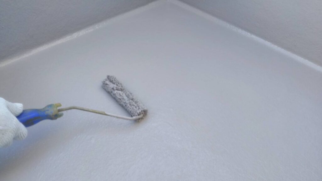 なるべく雨漏りに発展する前に対処しておきたいのが望ましいです。